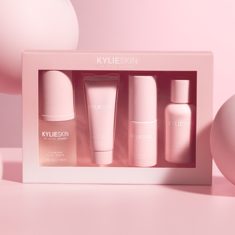 Zestaw KYLIE COSMETICS Discovery Kit 4 niezbędne produkty do twarzy