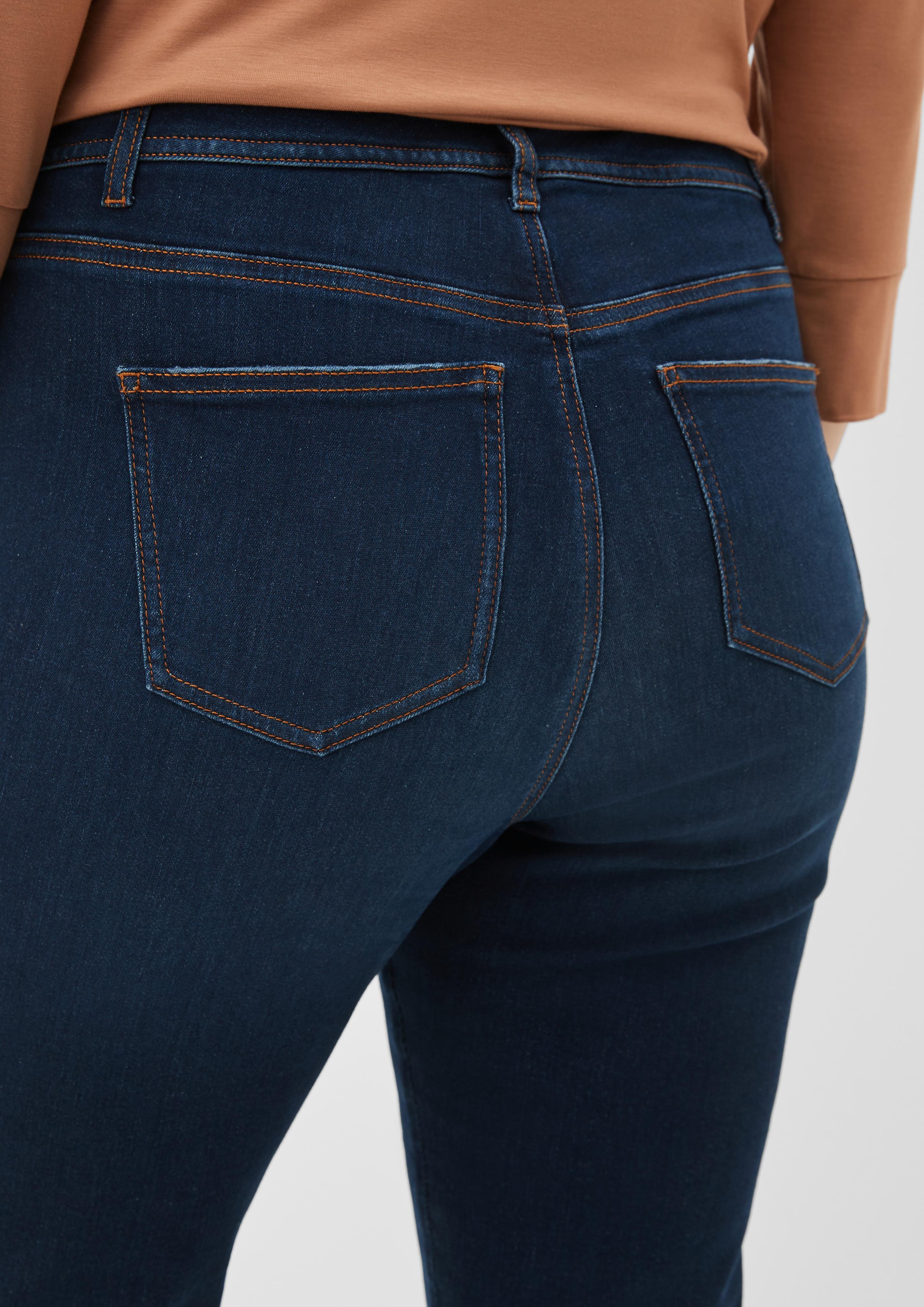 Jeans / Curvy Fit / Mid Rise / Slim Leg  2121903-58Z4