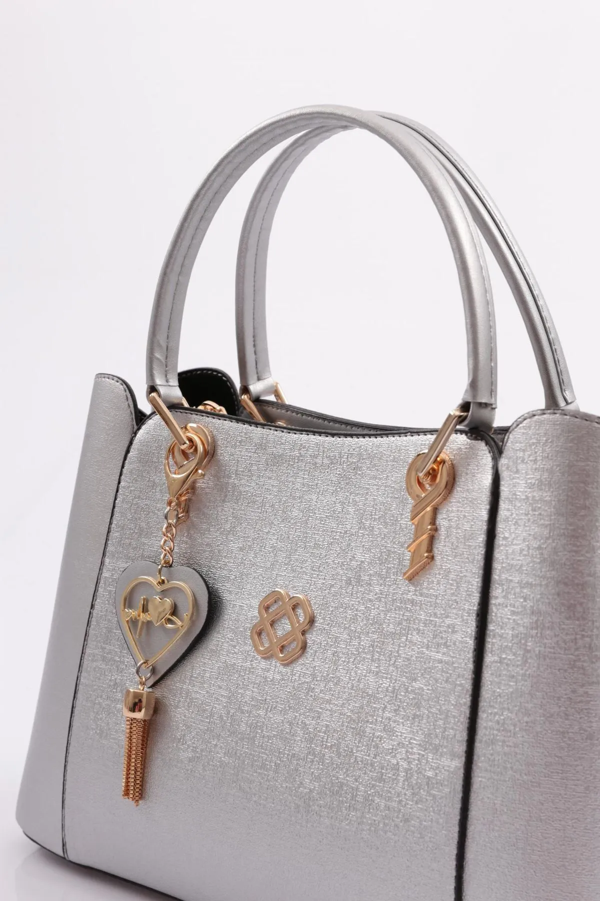 DGN  3267 Modell Silber Taycan Damen Schulter- und Handtasche