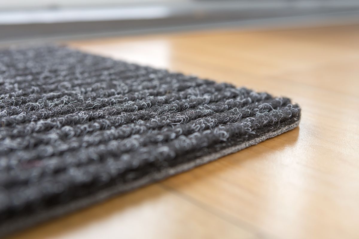 Türmatte Rip Line M anthrazit 25x60
