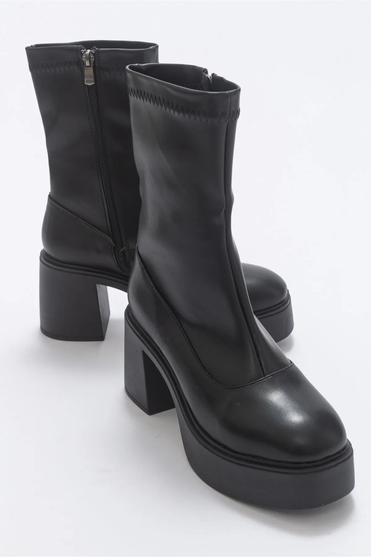 LuviShoes  Poppy Black Skin Damenstiefel