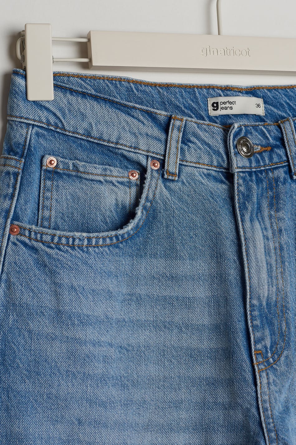 90s high waist jeans