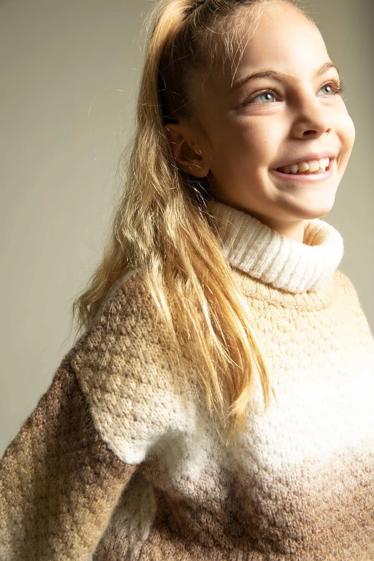 DeFacto  Rollkragenpullover mit Relax-Passform für Mädchen