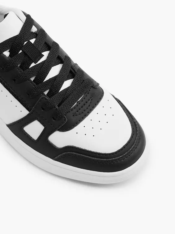 Graceland Sneaker