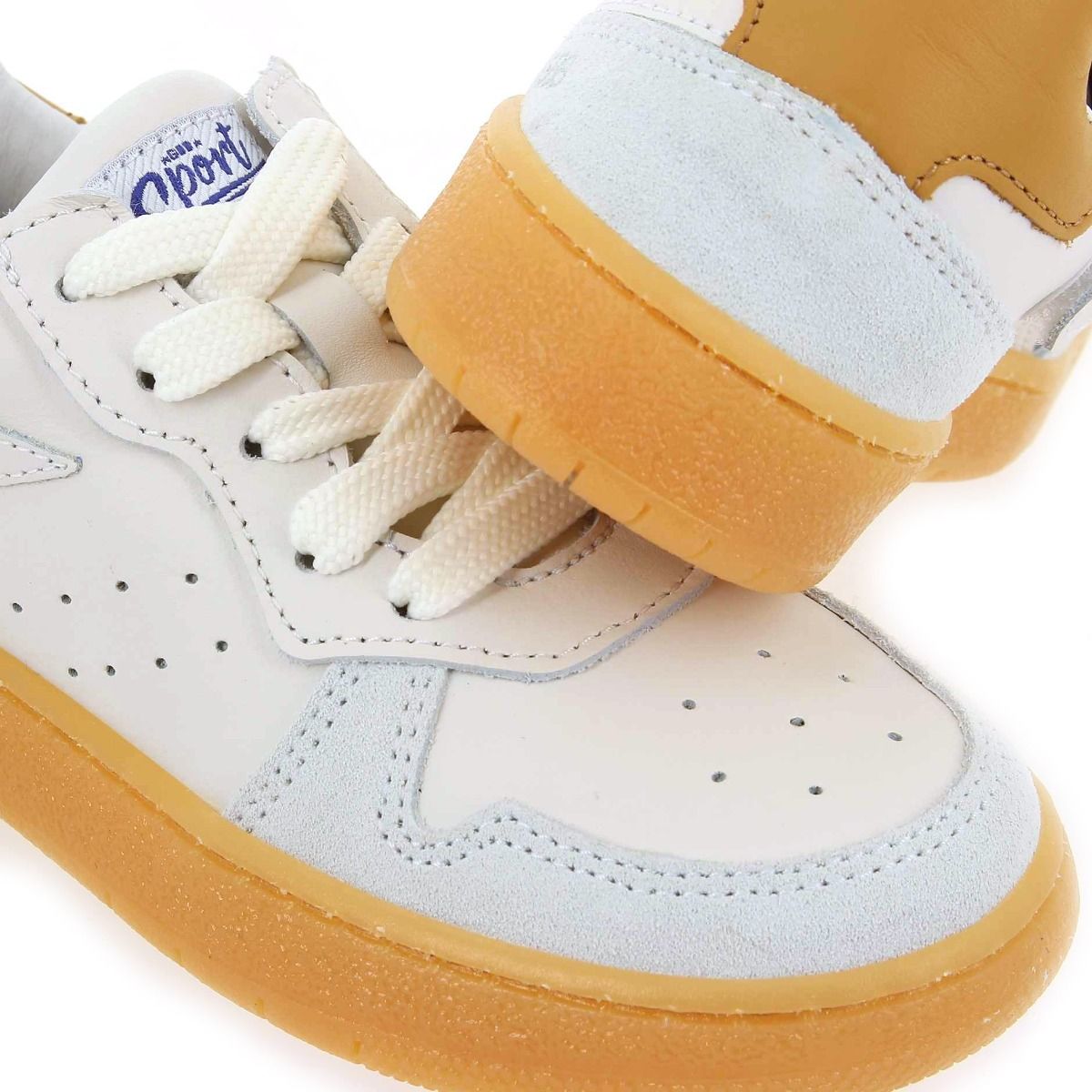 GBB  KERTI - Blanc Camel