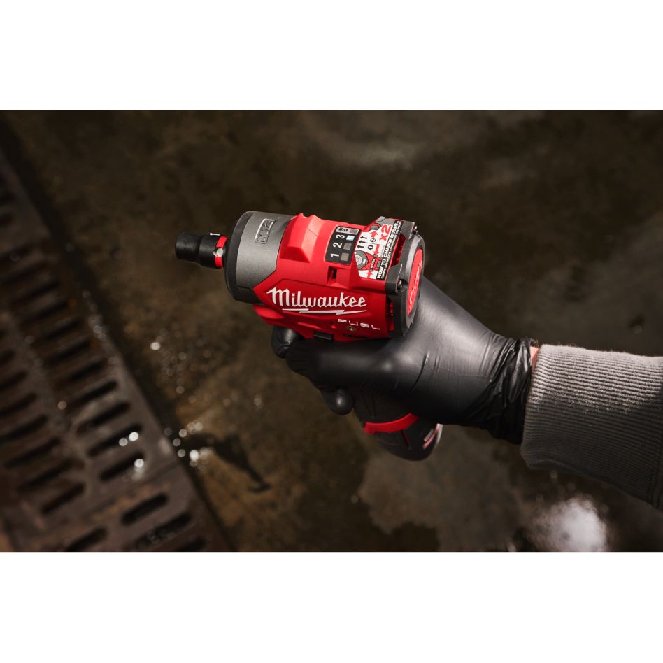 Milwaukee 4933498969 M12 FUEL Kisméretű akkus ütvecsavarozó â…œ'' dörzsgyűrűvel, akkumulátor és töltő nélkül