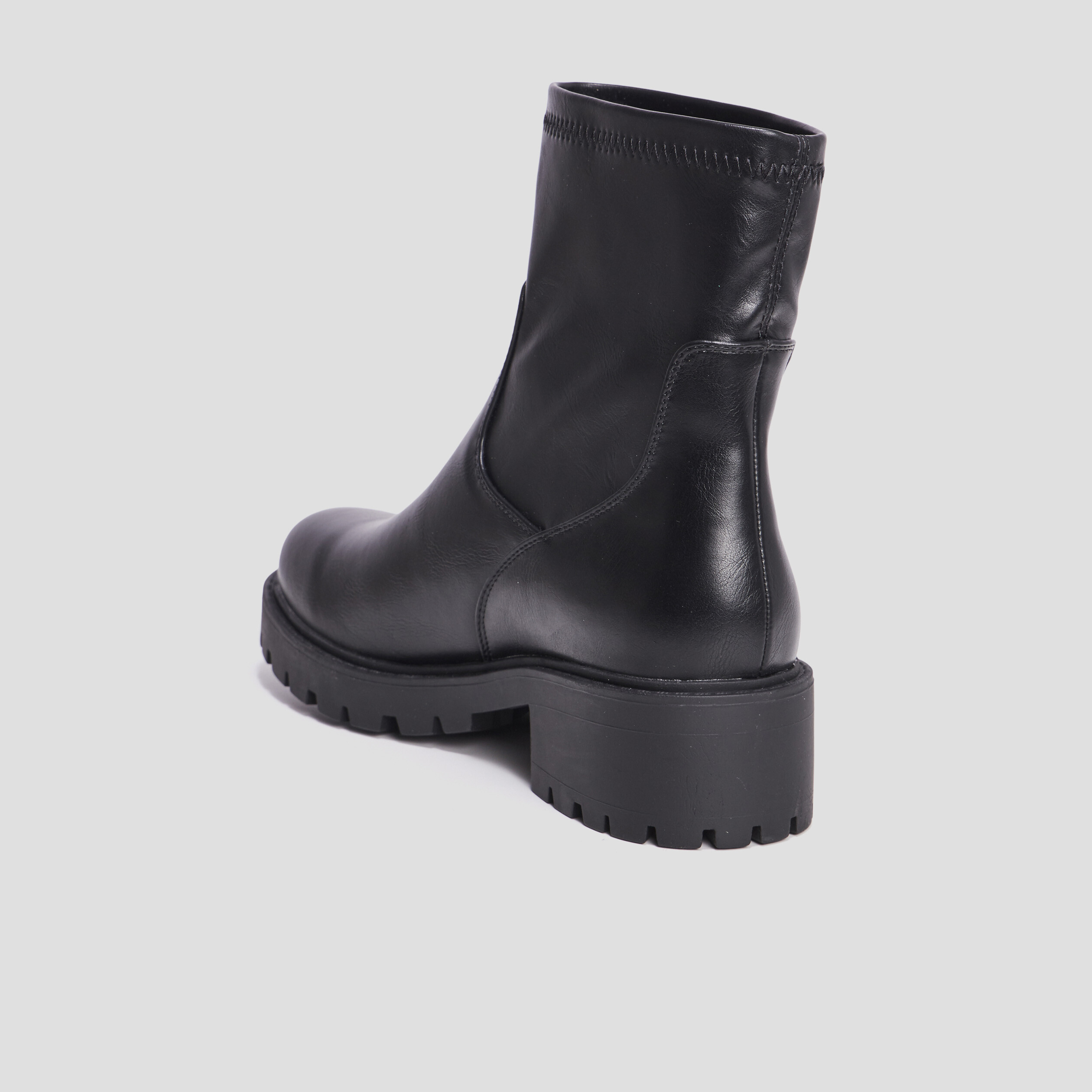 Bottines ranger crantées noir femme | La Halle