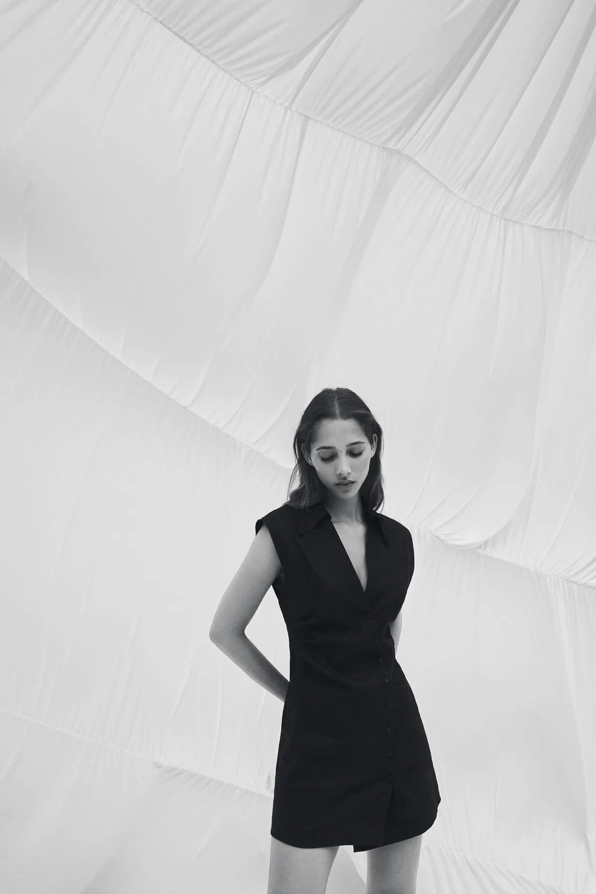 MANGO  Schwarzes Damenkleid 37050462