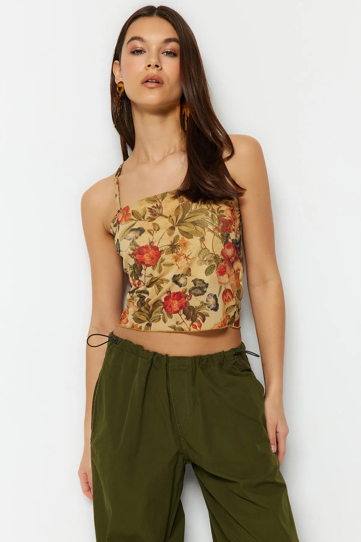 Trendyol Collection  Mehrfarbige, floral gemusterte, taillierte, bauchfreie, gefütterte Strickbluse aus dehnbarem Tüll TWOSS23BZ00710