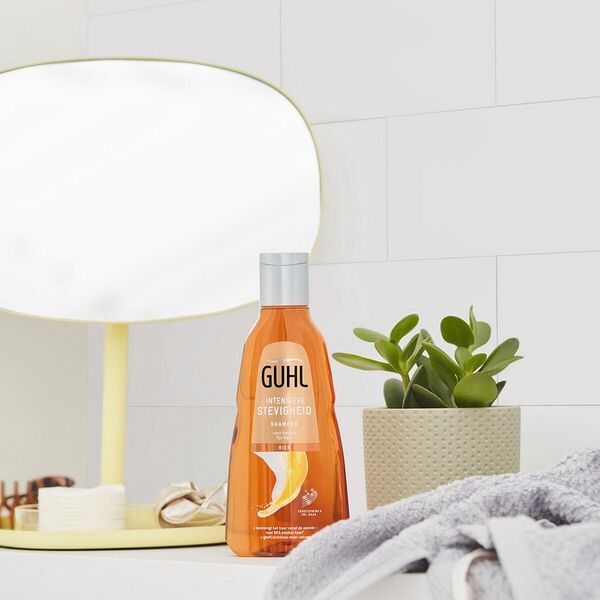 Guhl Intensive Firmness Shampoo 250ml