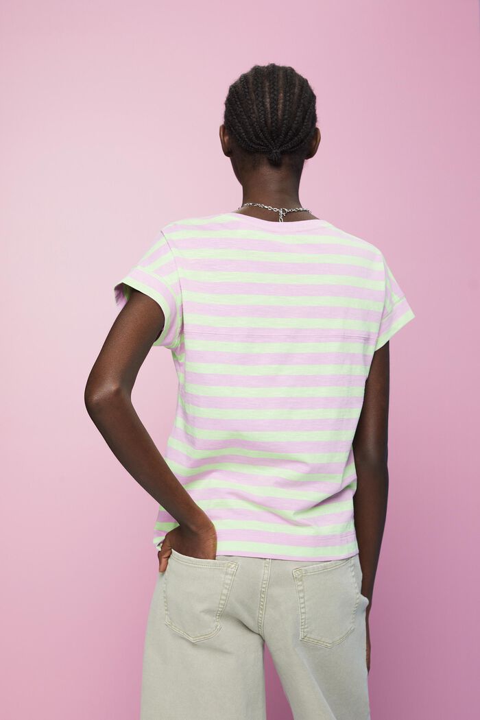 Gestreiftes Baumwoll-T-Shirt mit V-Ausschnitt