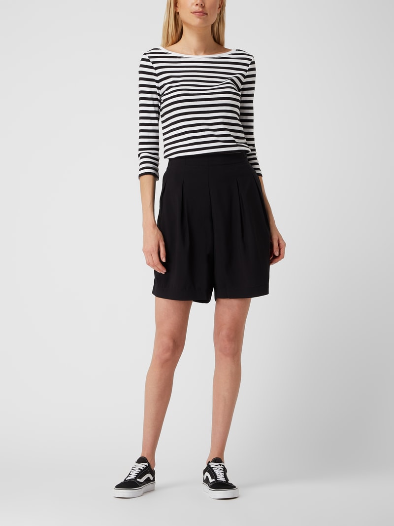 Shorts aus Viskose in schwarz