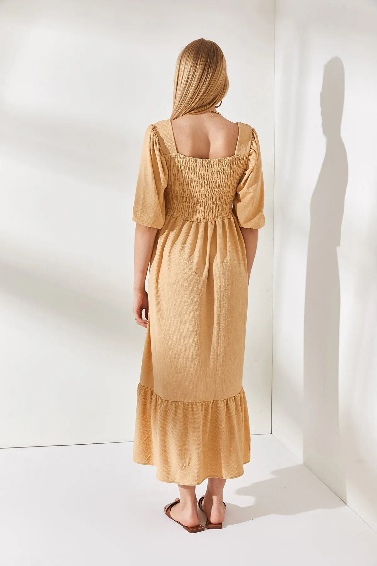 Olalook  Beigefarbenes Robe-Kleid für Damen, lässiges Midi-Kleid ELB-19001877