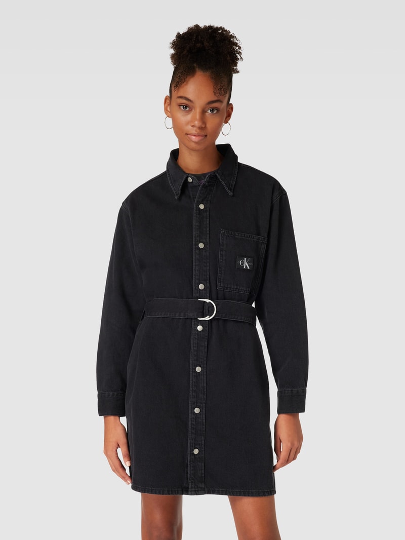 Knielanges Jeanskleid mit Taillengürtel in black