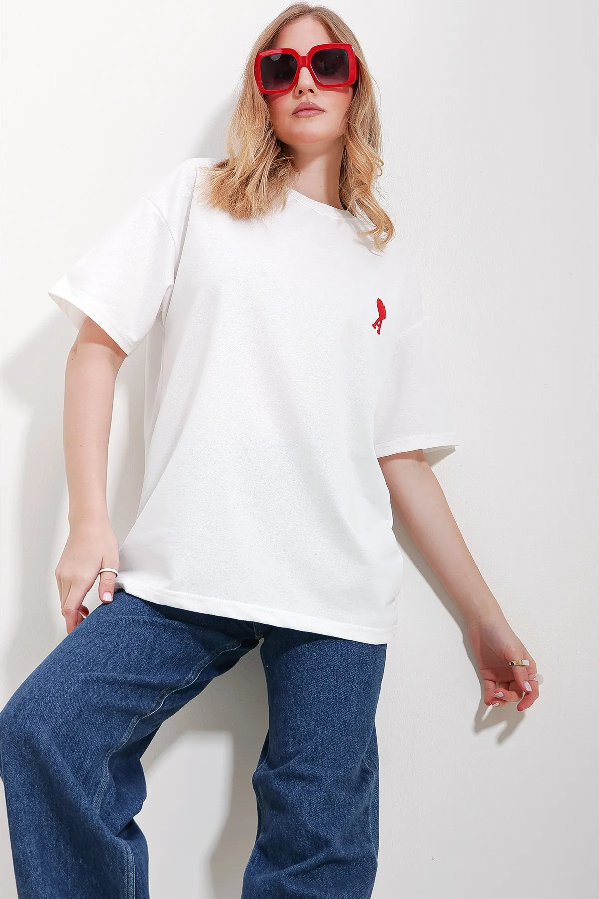 Trend Alaçatı Stili  T-Shirt - Weiß - Oversized