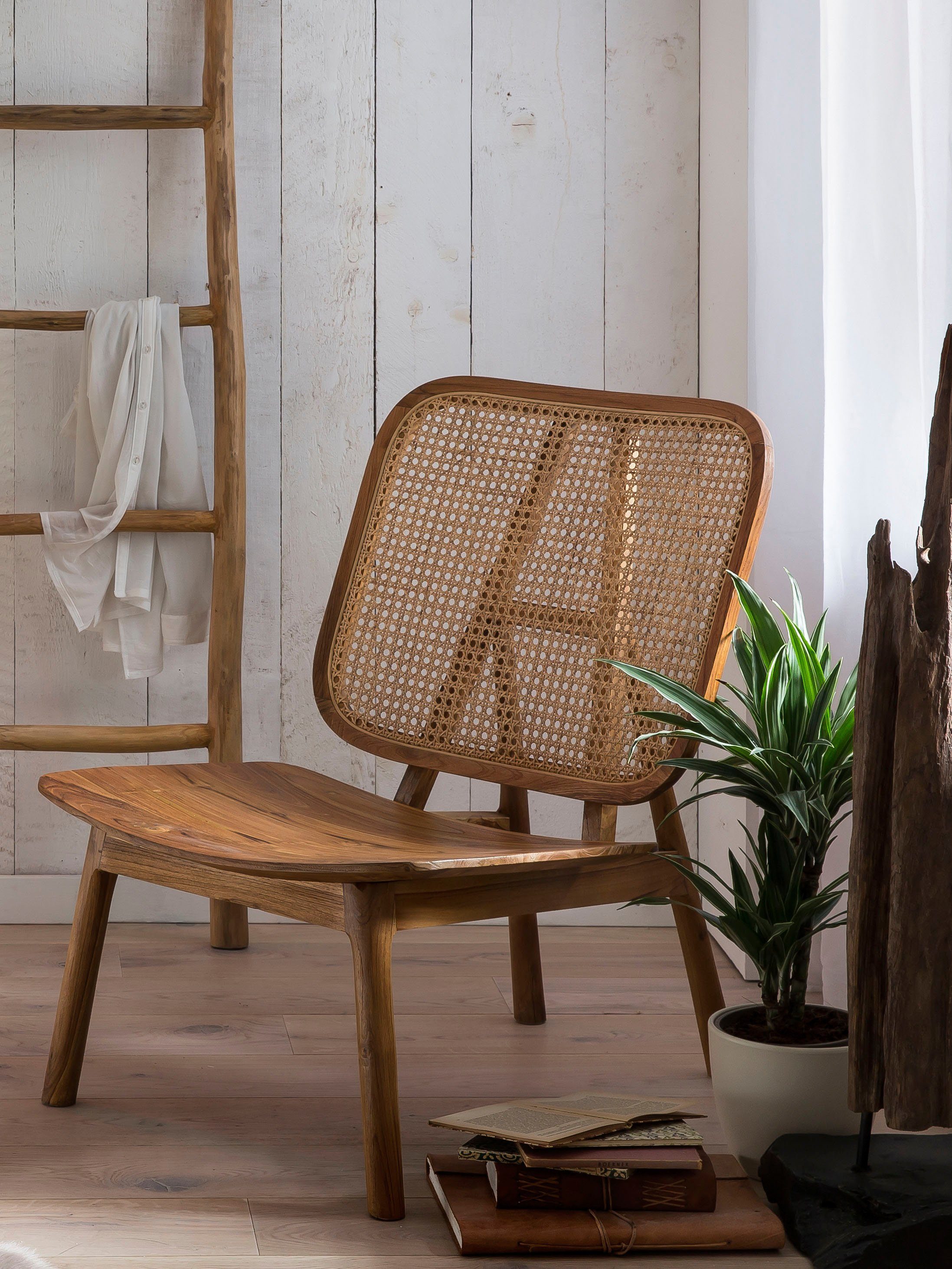 SIT Rattanstuhl, mit Wiener Geflecht, moderner Lounge chair für alle Räume geeignet