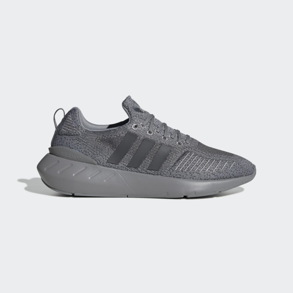 adidas Swift Run 22 GZ3502 / grau