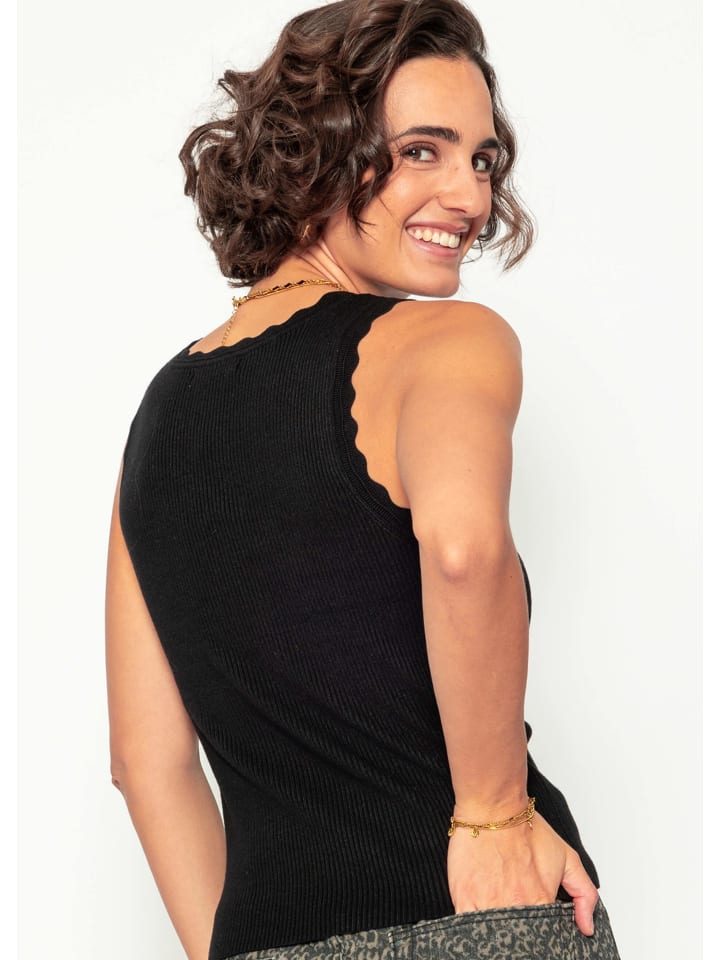 SASSYCLASSY Tank Top mit Bogenkante in Schwarz günstig kaufen