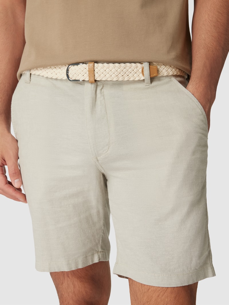 Bermudas mit Stoffgürtel in schilf