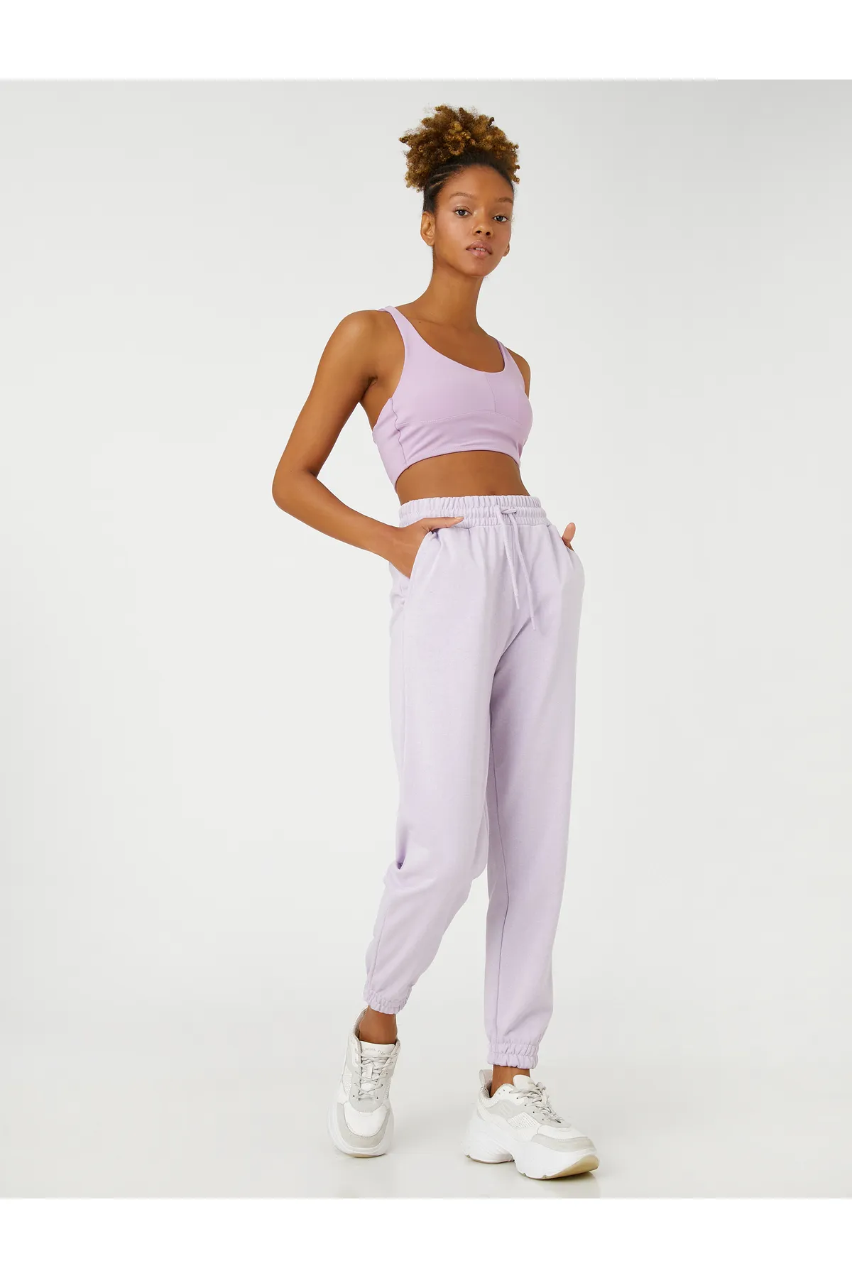 Koton  Dicke Basic-Jogger-Jogginghose mit Tasche und Bindebund