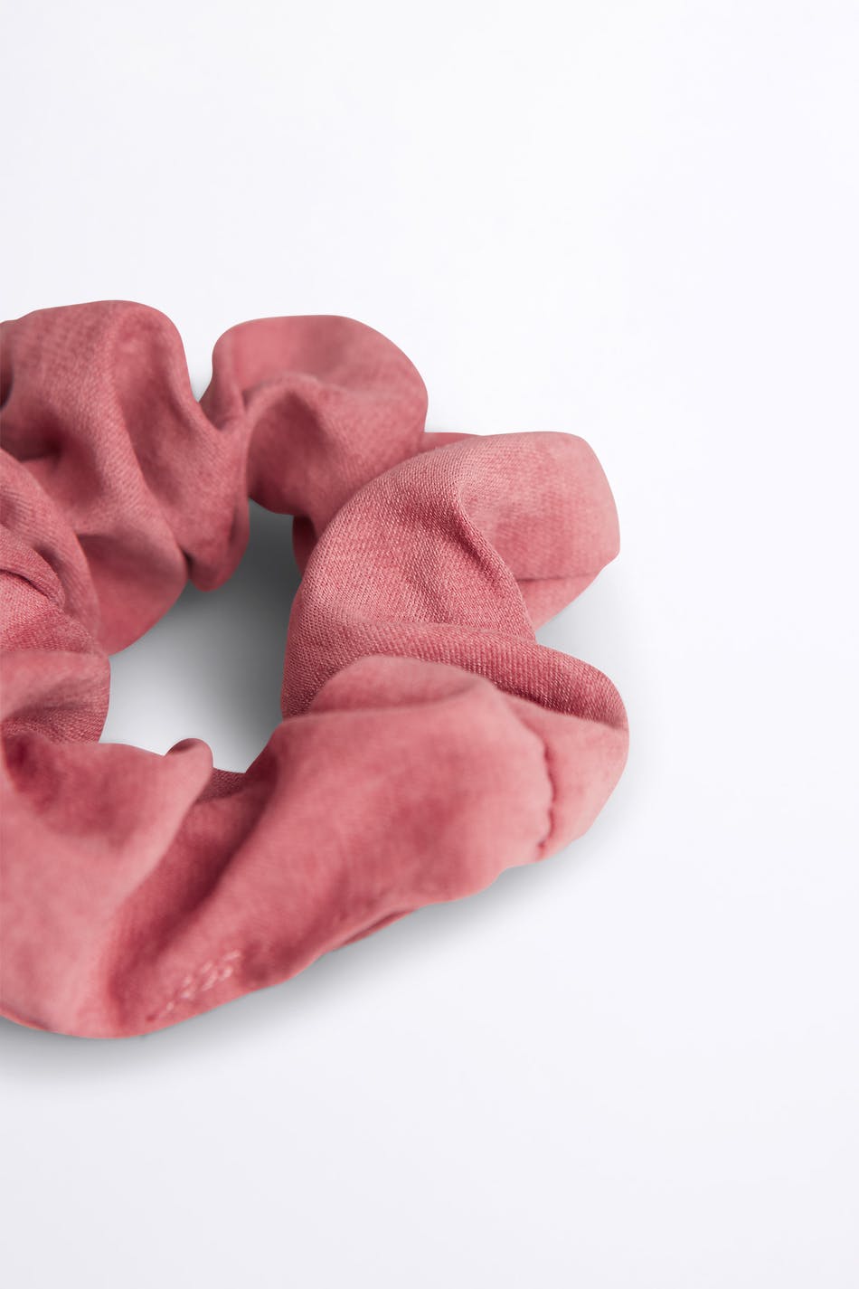 Dina scrunchie