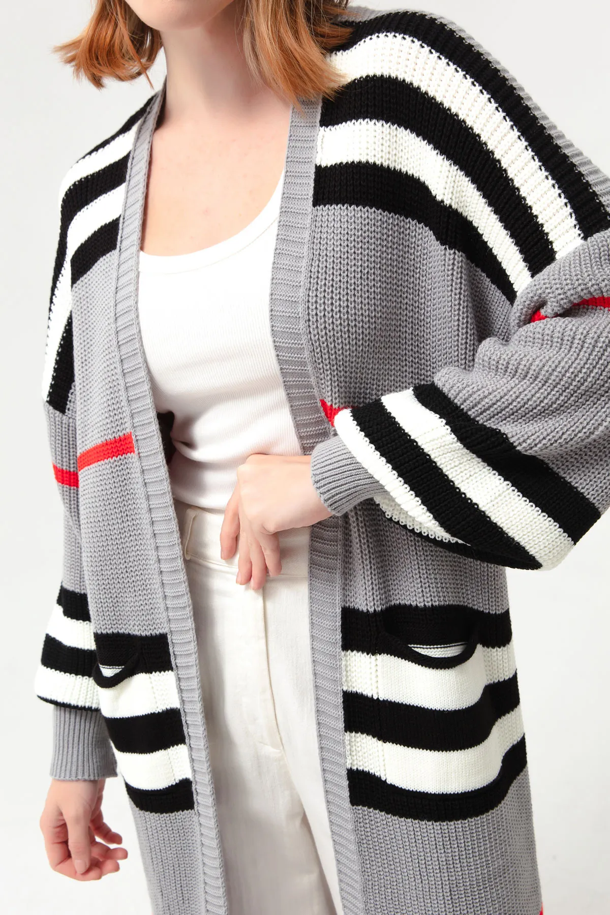 Lafaba  Grau-weißer langer Strick-Cardigan mit Ballonärmeln für Damen