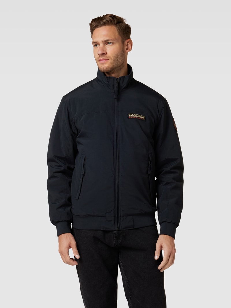 Jacke mit Stehkragen in schwarz