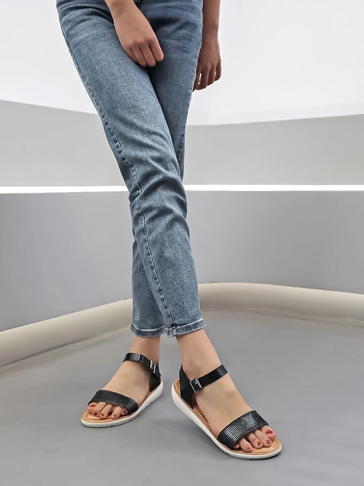 Sixth Sens Sandalen in Schwarz günstig kaufen