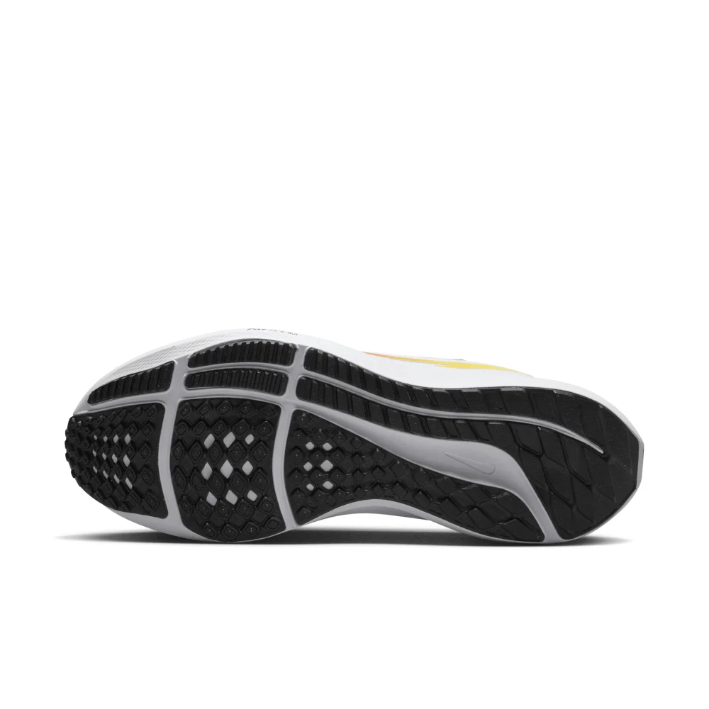 Nike Air Zoom Pegasus 40 DV3854-102 / weiss