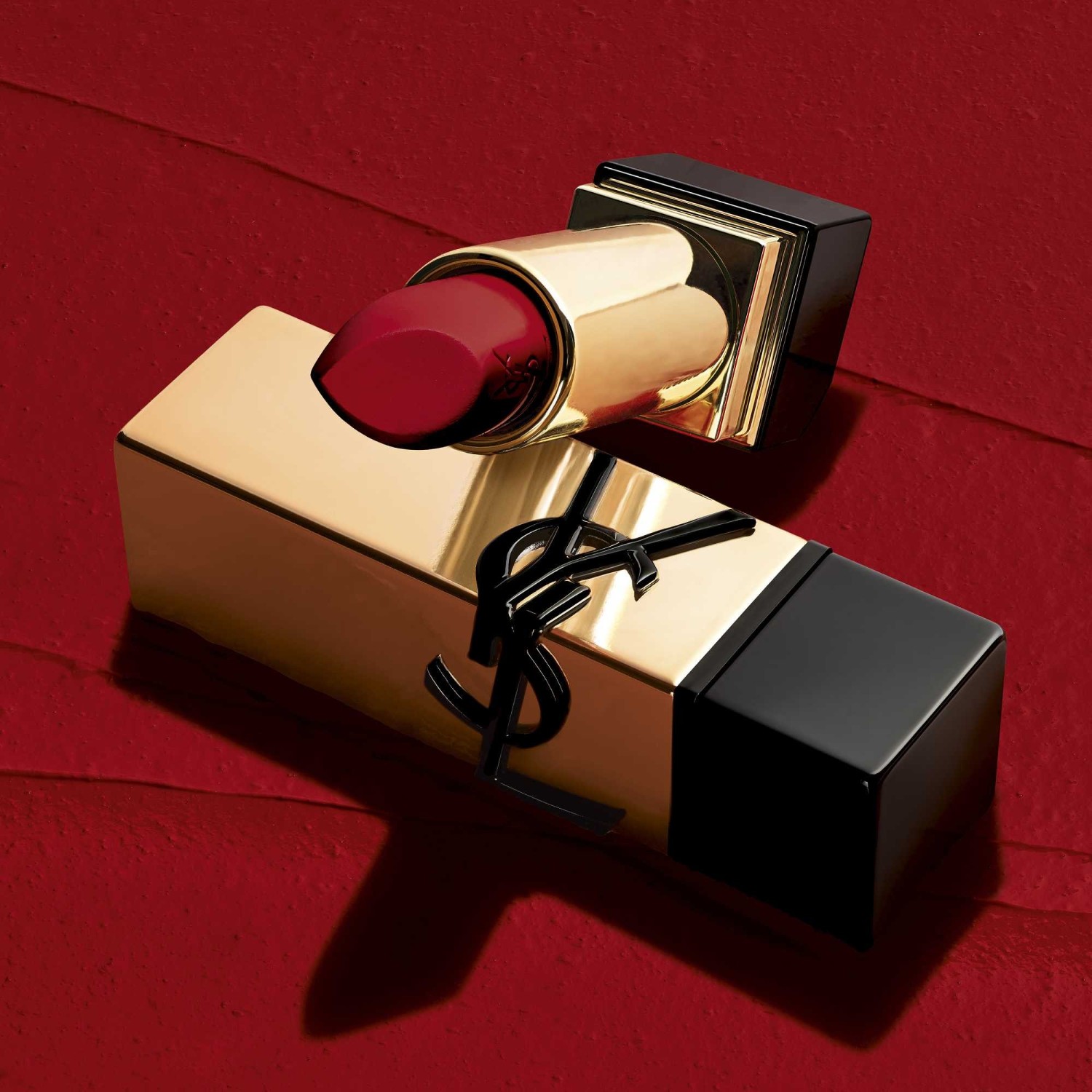 Yves Saint Laurent Rouge Pur Couture R1 Le Rouge