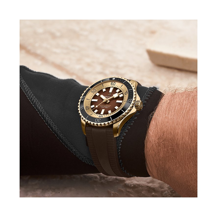 Breitling Herrenuhr Superocean Automatic 44