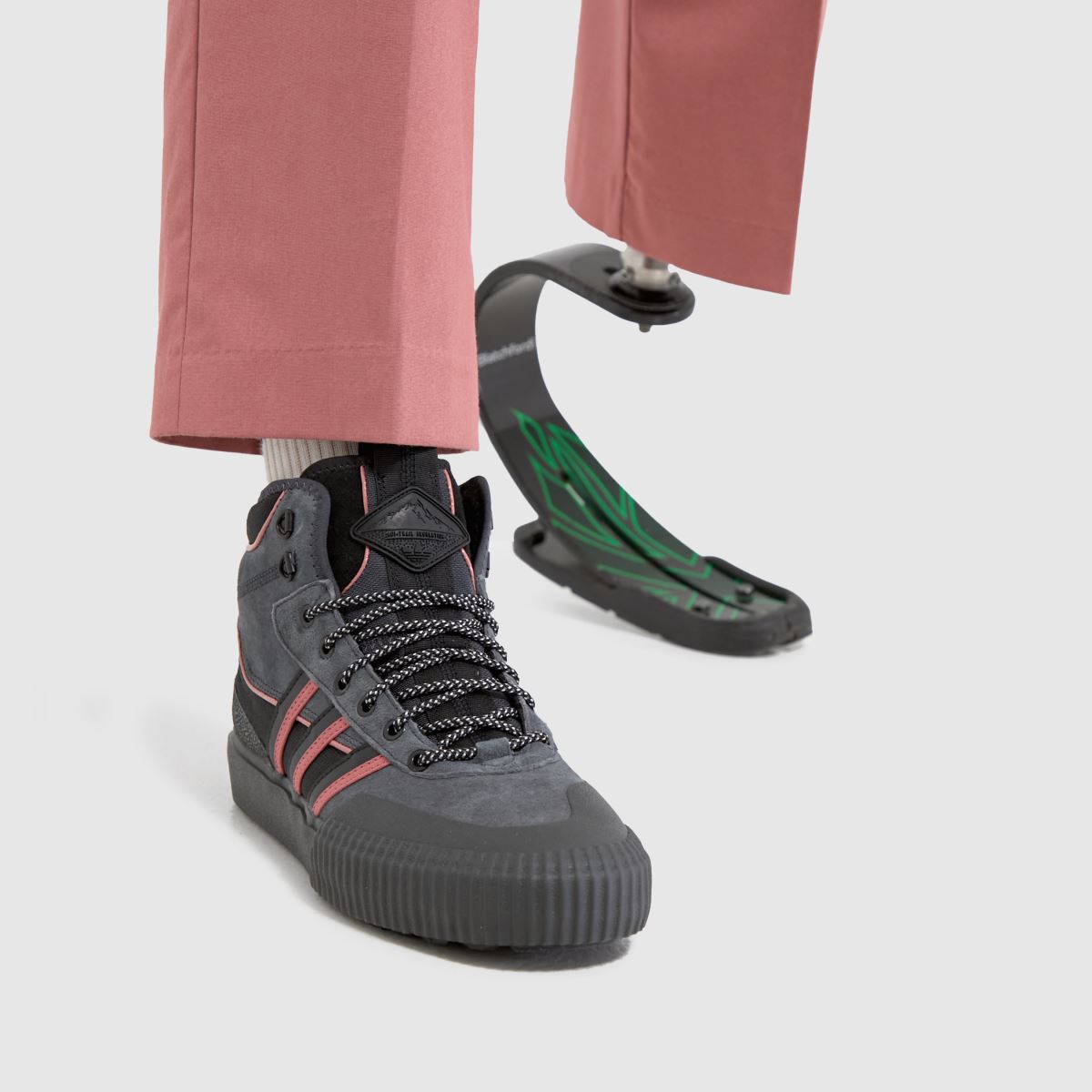 adidas Akando ATR – Svarta träningsskor