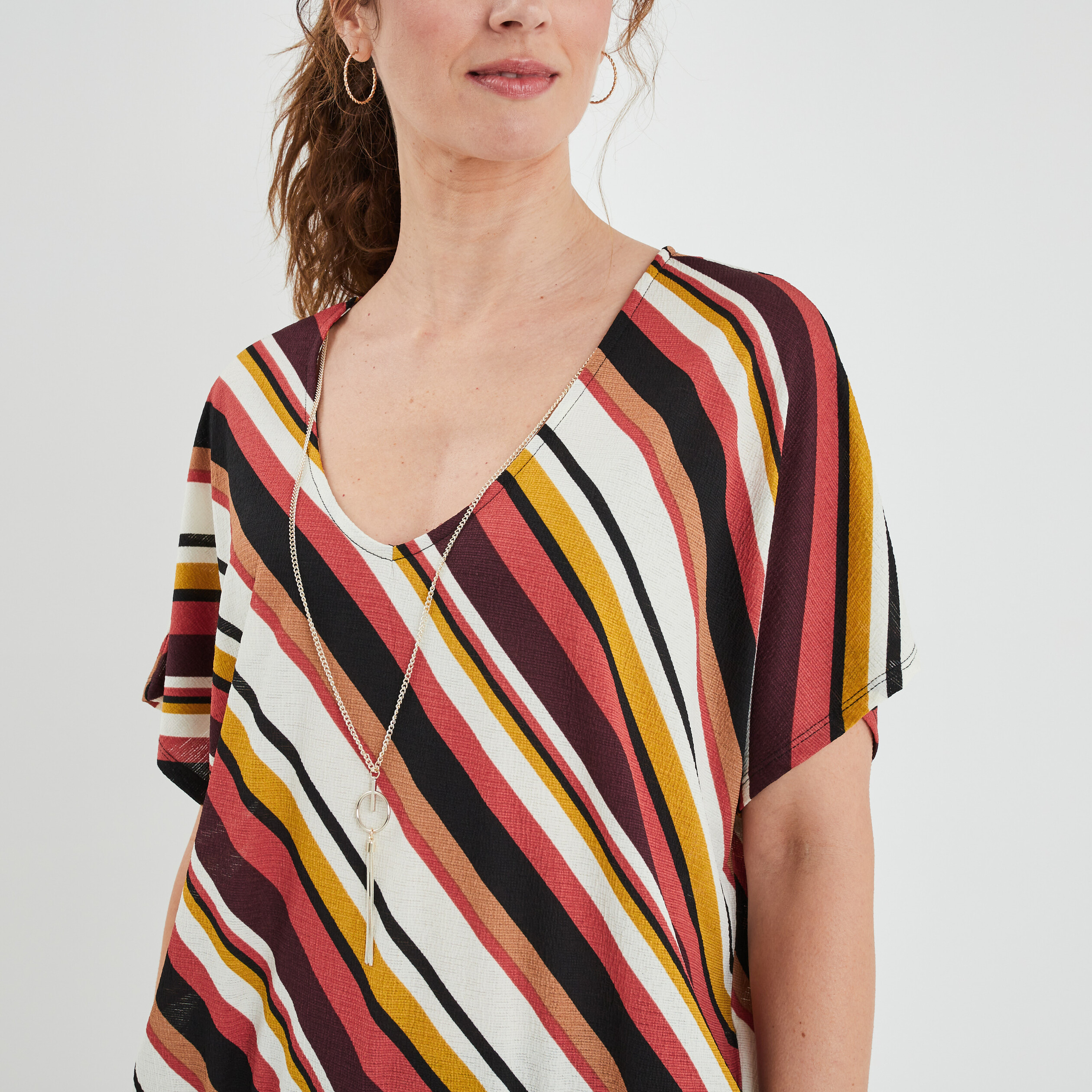 T-shirt col en V bijou Mosquitos multicolore femme | La Halle