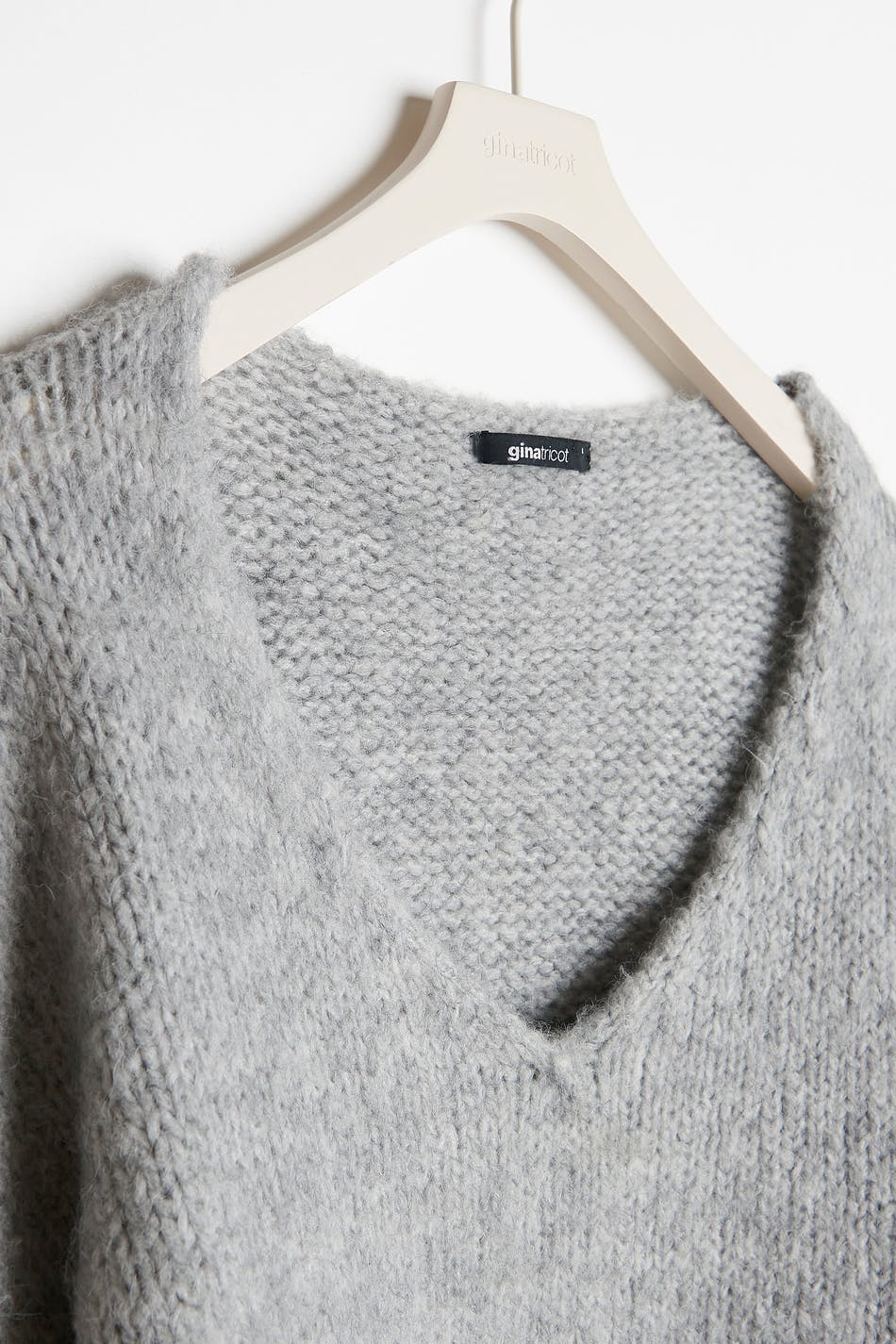 Sasha knitted sweater