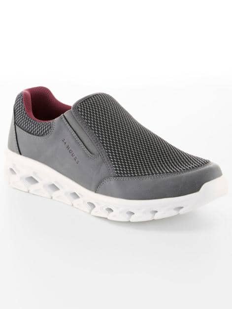 Slipper in moderner Optik