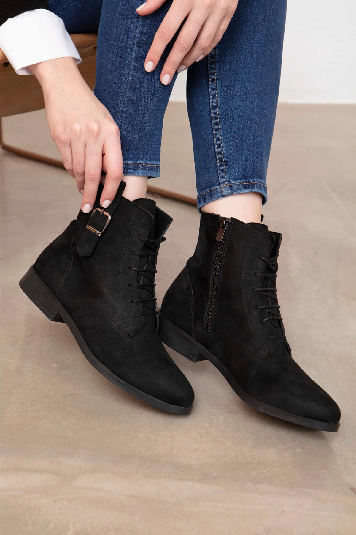 İnci  Stiefelette - Schwarz - Flacher Absatz