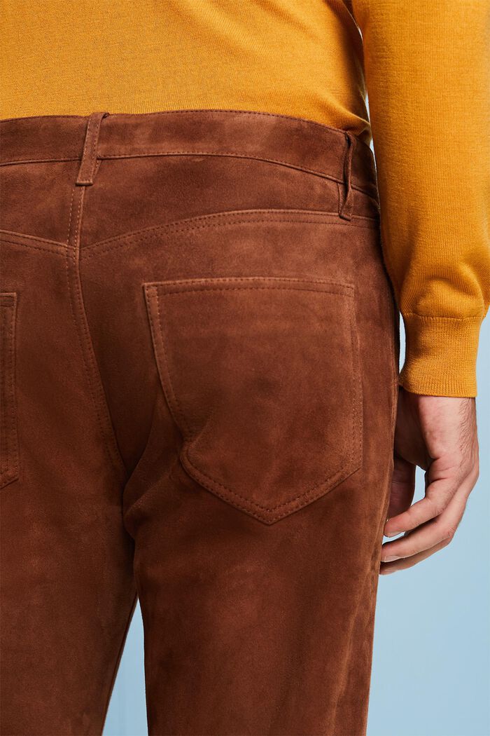 Gerade geschnittene Hose aus Rauleder