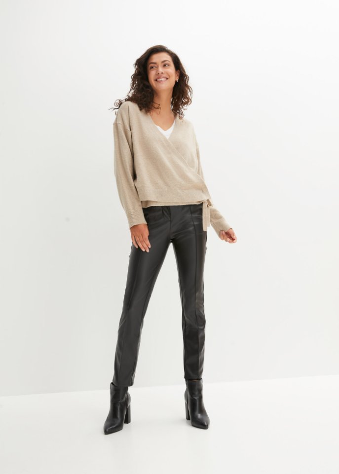 kurze Wickelstrickjacke