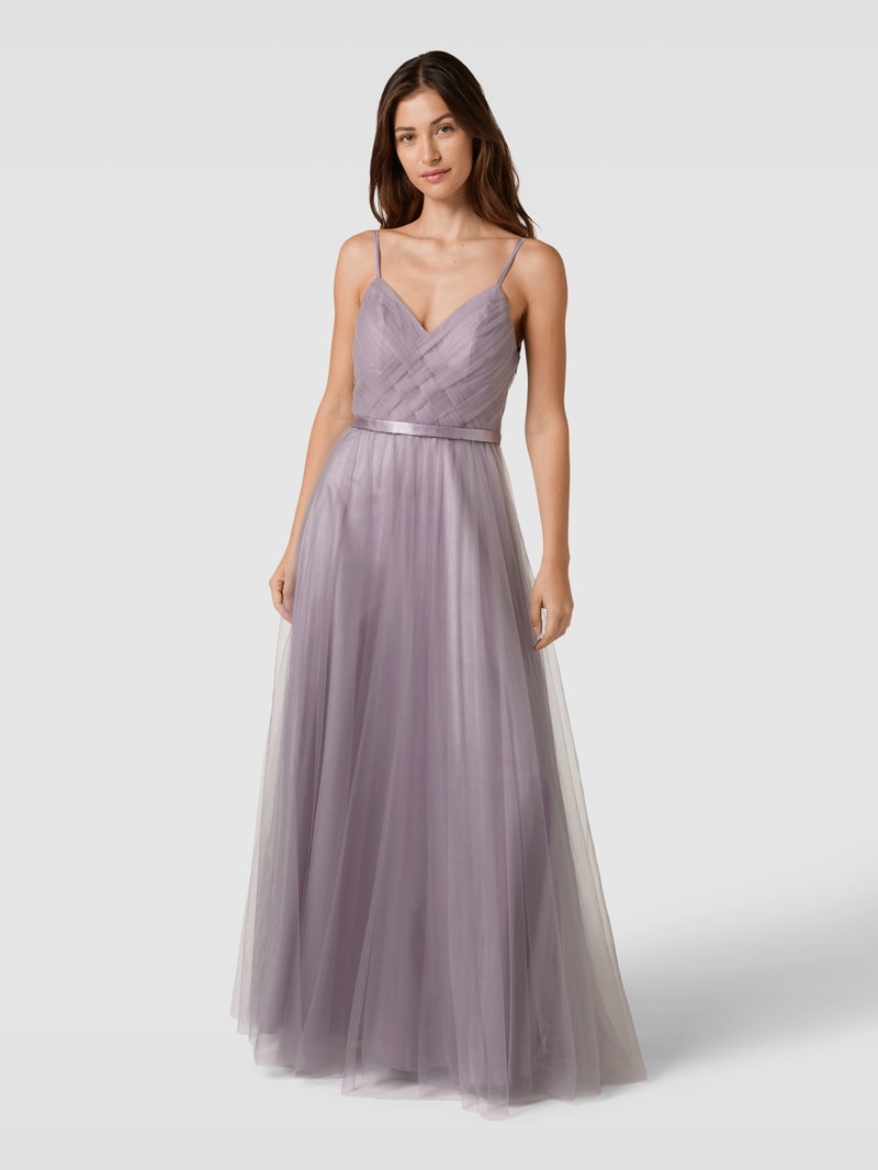 Abendkleid mit tiefem Rückenausschnitt in lila