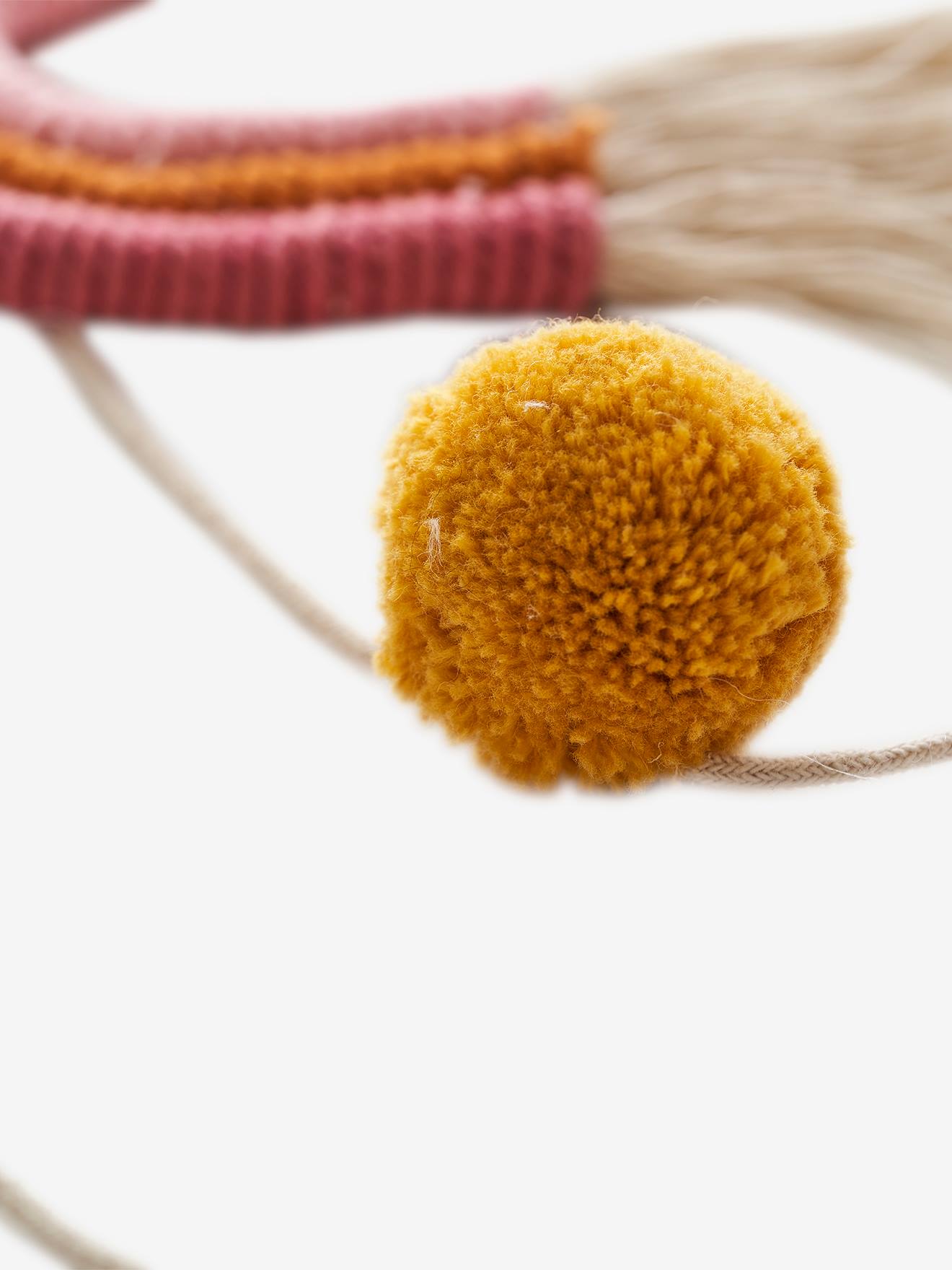 Guirlande pompons et arc-en-ciel multicolore