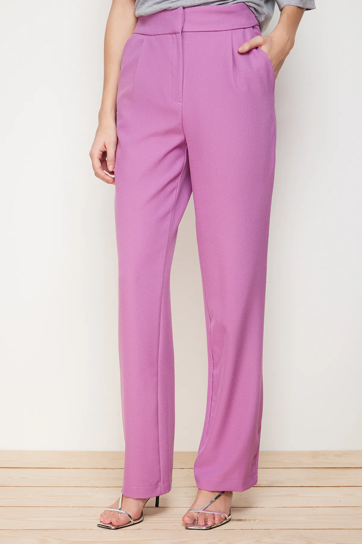 Trendyol Collection  Fuchsia Gerade/Gerader Schnitt Plissee-Gewebehose TWOSS19WX0017