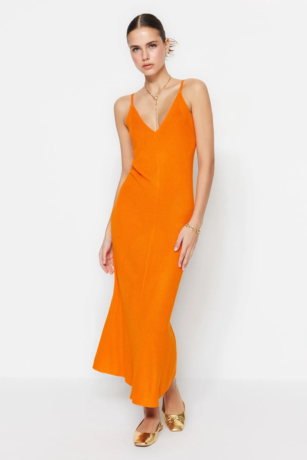 Trendyol Collection  Orangefarbenes Maxi-Strick-Basic-Kleid TWOSS20EL1574