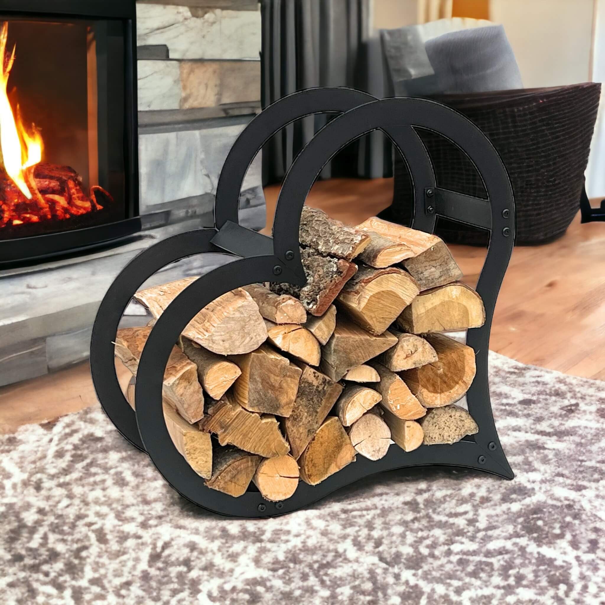 DanDiBo Kaminholzregal Kaminholzregal Metall Schwarz Stehend Herz 52 cm Kaminholzständer, Herzförmig und Freistehend
