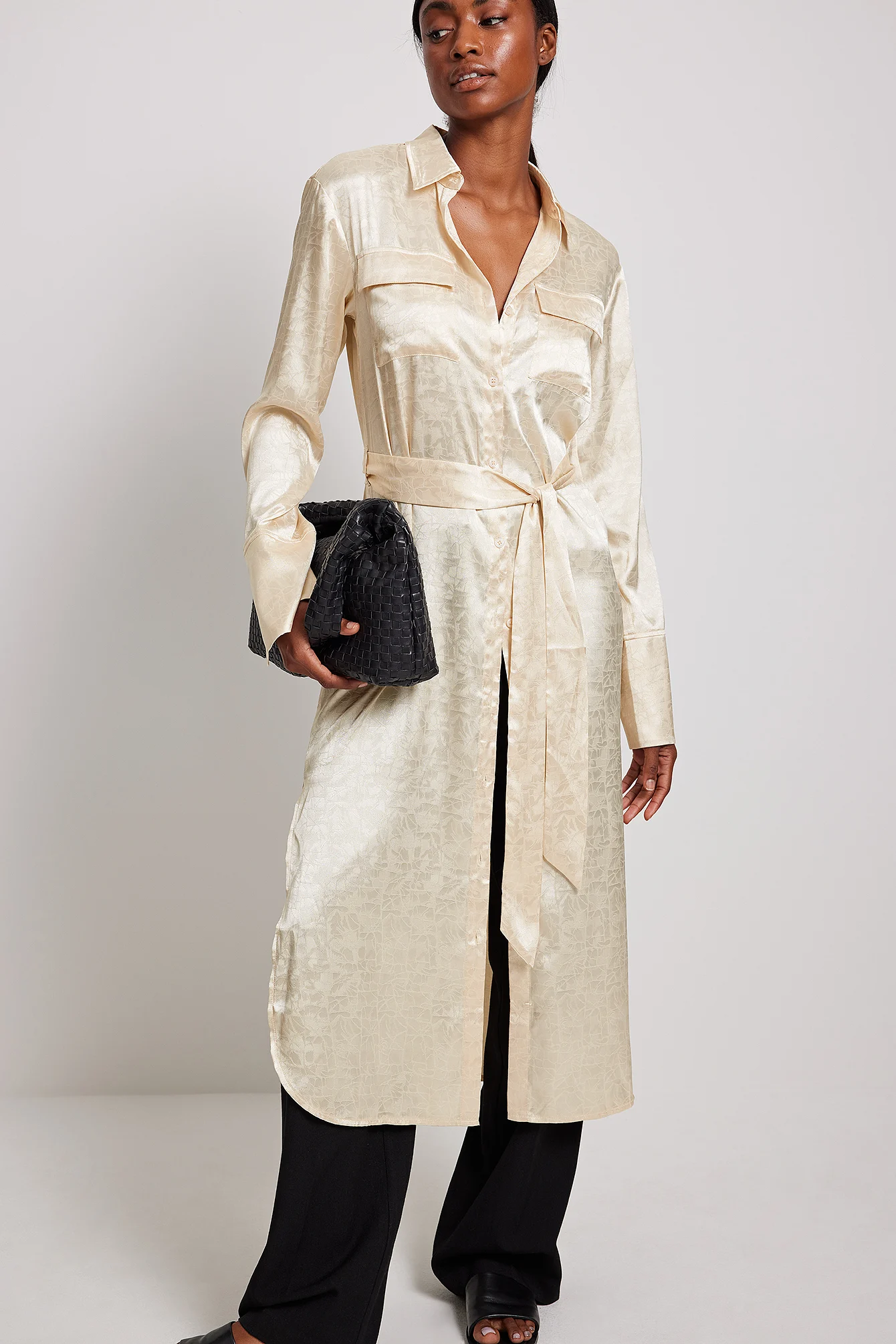Satin maxi-Hemdkleid