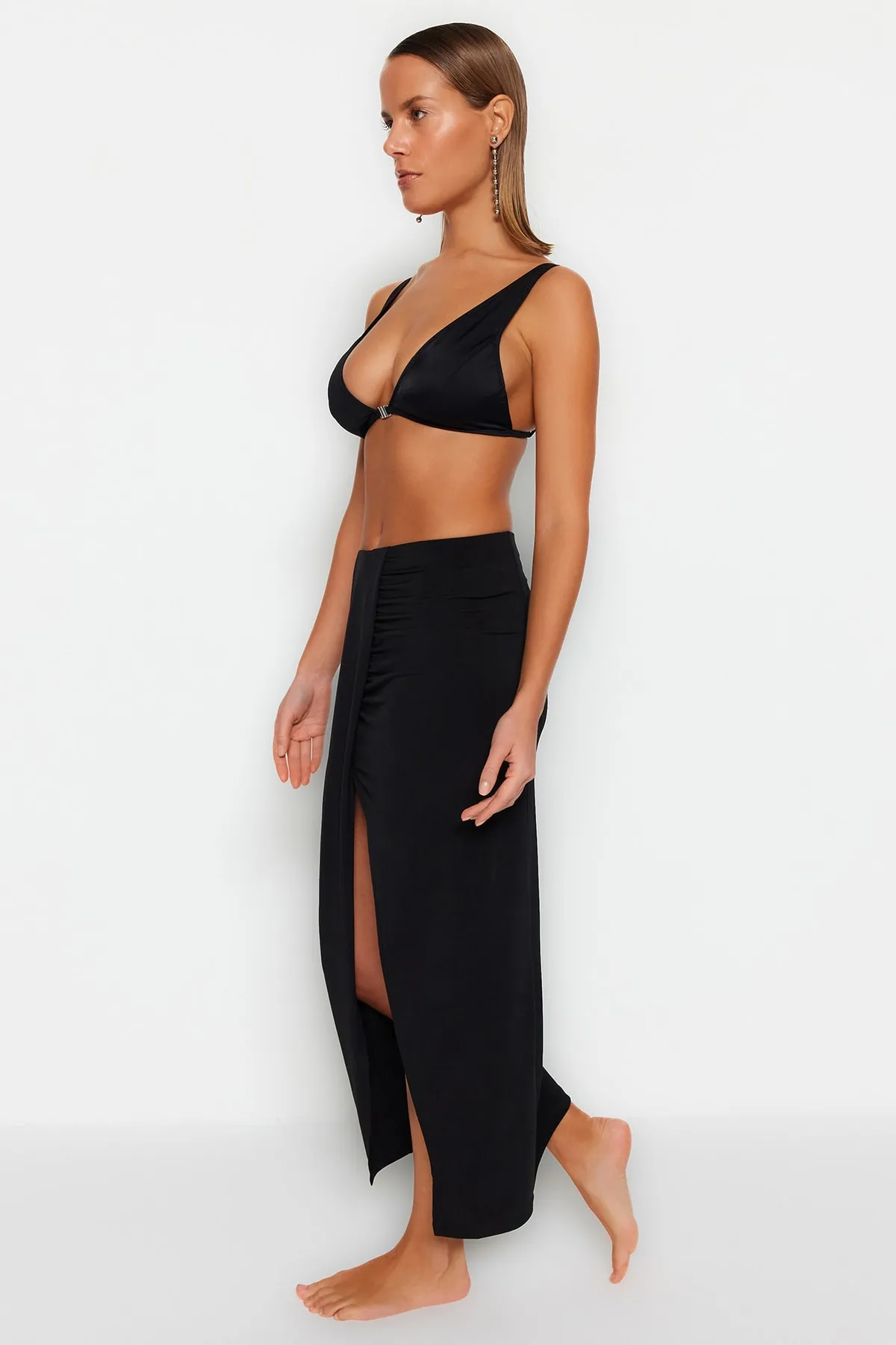 Trendyol Collection  Schwarzer, taillierter, gewebter Maxi-Schlitzrock TBESS23ET00021