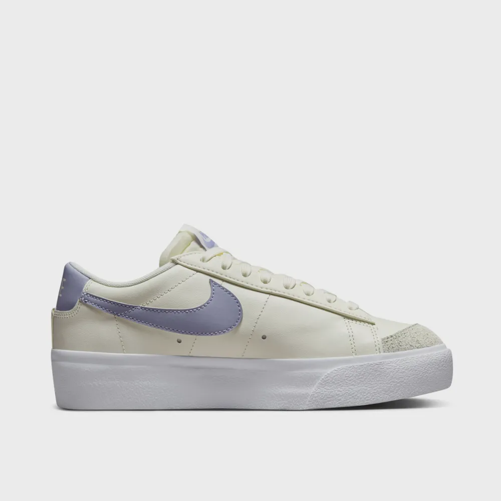 Nike Blazer Low Platform DJ0292-110 / weiss