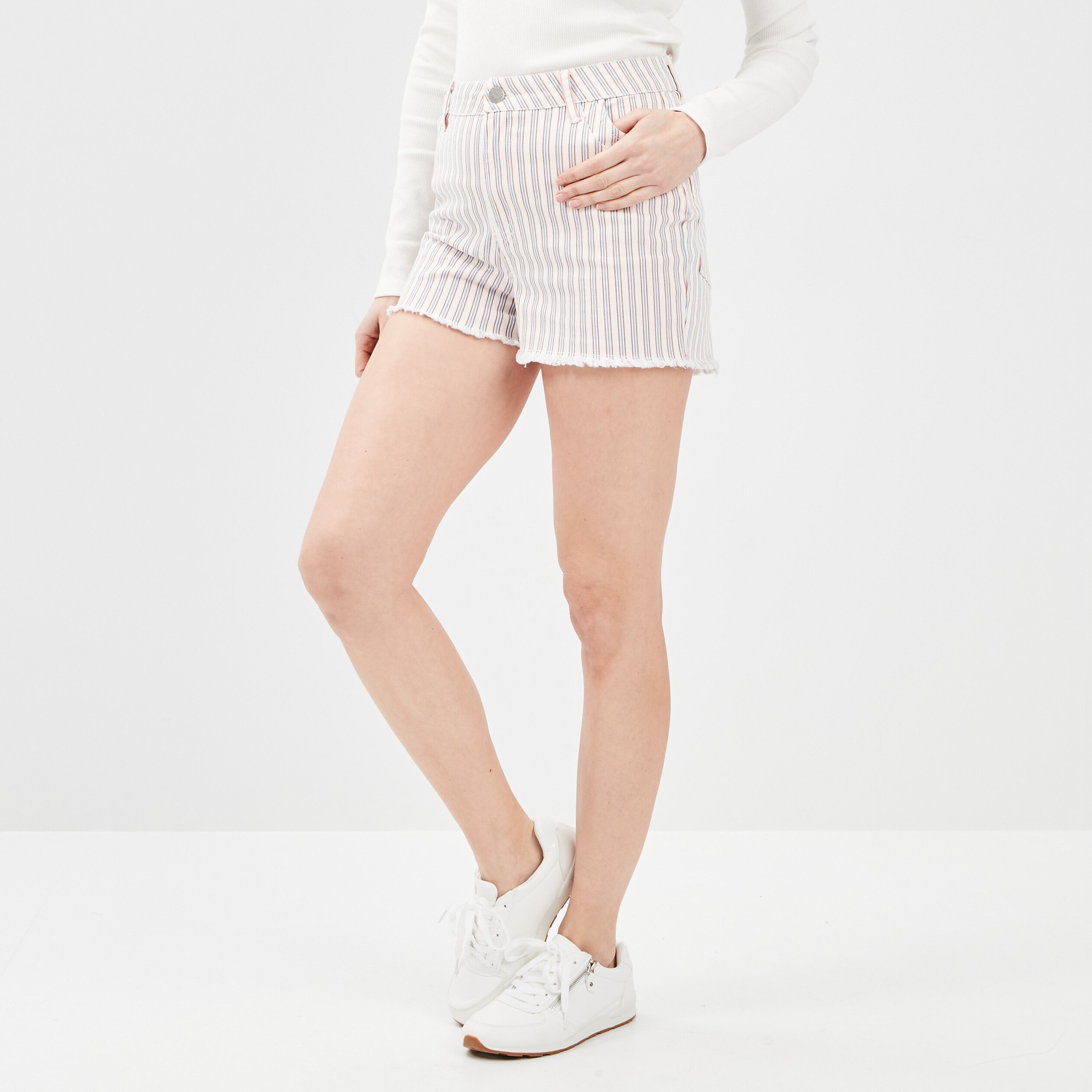 Short slim à bords francs ecru femme | La Halle