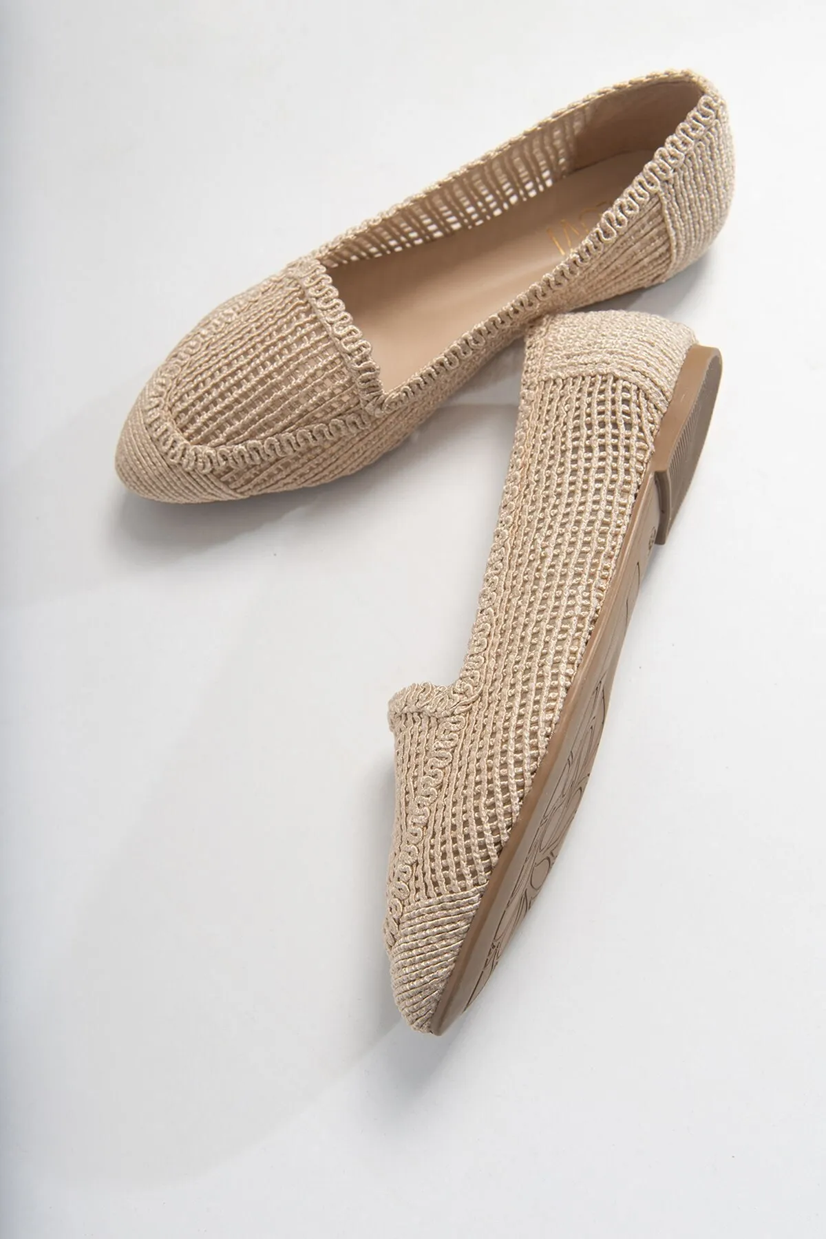 LuviShoes  Cremefarbene gestrickte Ballerinas für Damen
