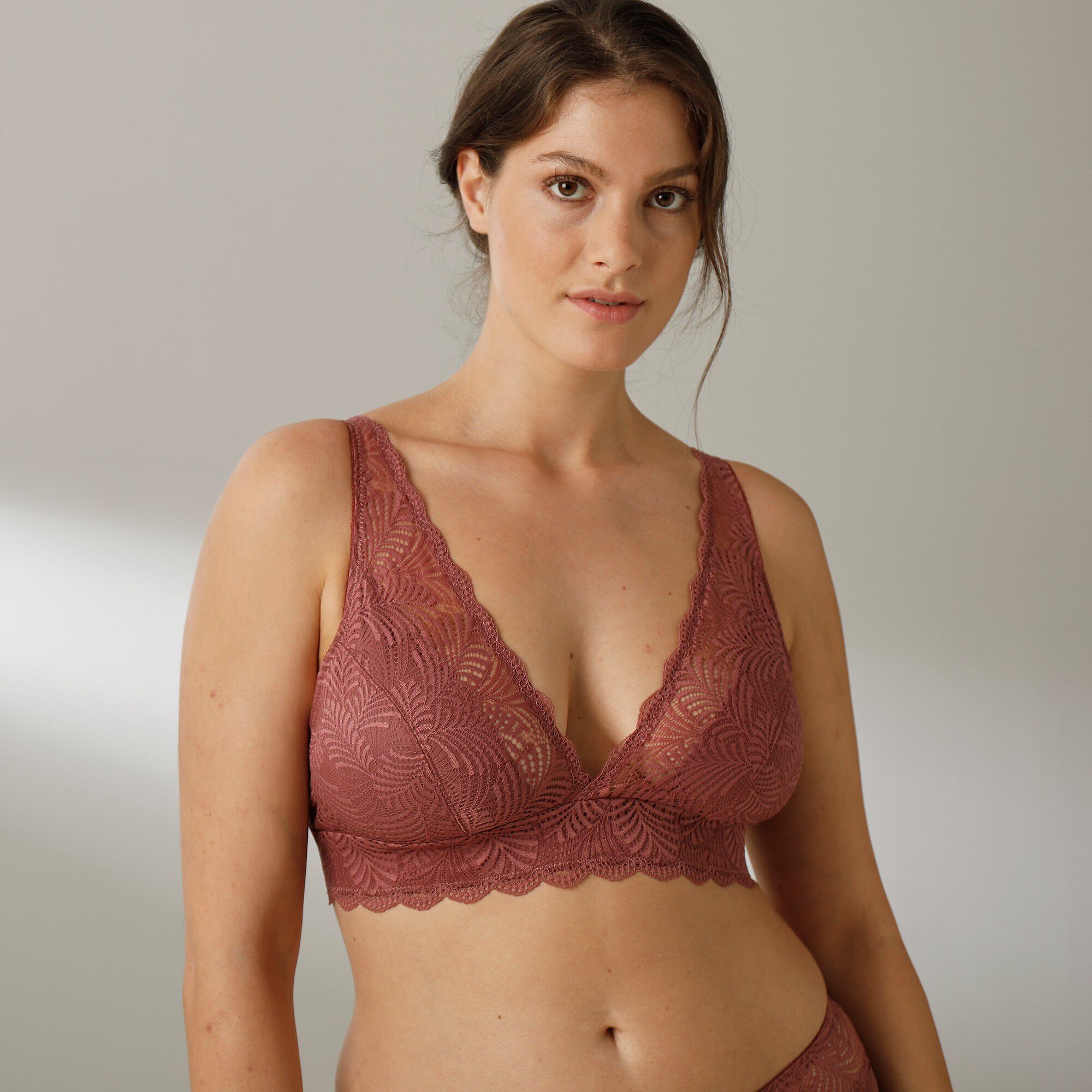 Soutien-gorge forme foulard en dentelle stretch Taripa