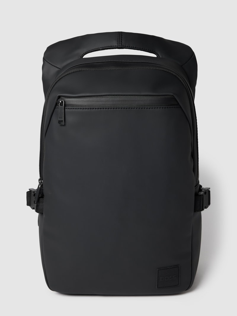 Rucksack mit Label-Patch Modell 'Advance Backpack' in schwarz